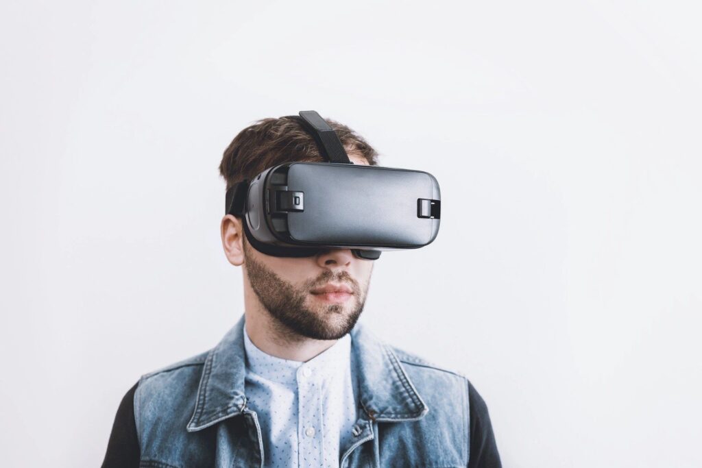 Virtual Reality (VR) - Lamb Telecom